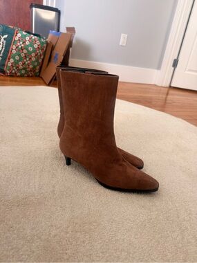 Women’s Brown Suede Mid-Calf Kitten Heel Boots